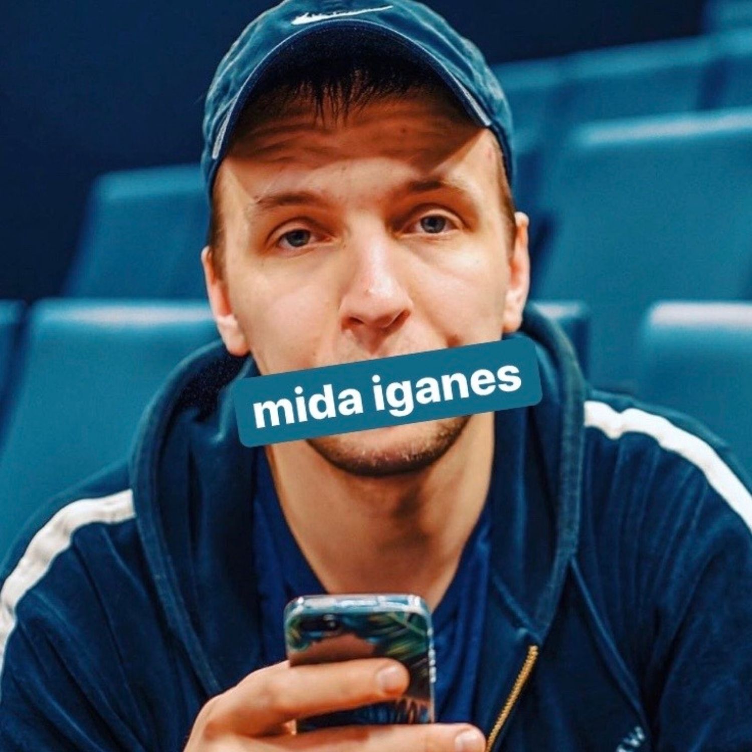 mida iganes – "Siin on Teneti rahad taga"