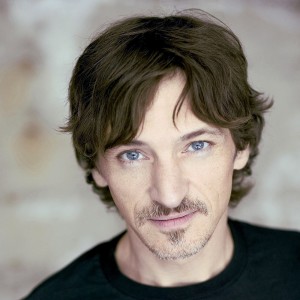 Arts Express 11-09-21 Featuring Actor/Producer John Hawkes