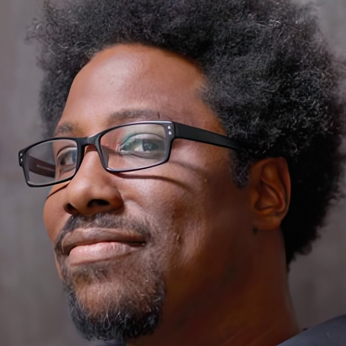 Arts Express 4-19-23 Featuring Comedian W. Kamau Bell