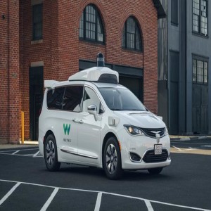 Driverless Waymo Taxis, Kona EV Recall, and An App For Diagnosing Cars?