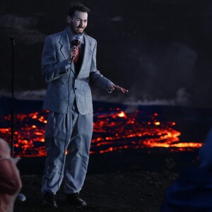 Comedian Ben Miller in Hawai’i Volcanoes National Park