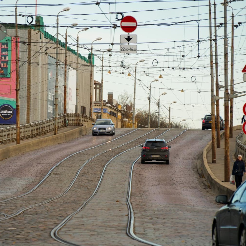 Skaļāk
