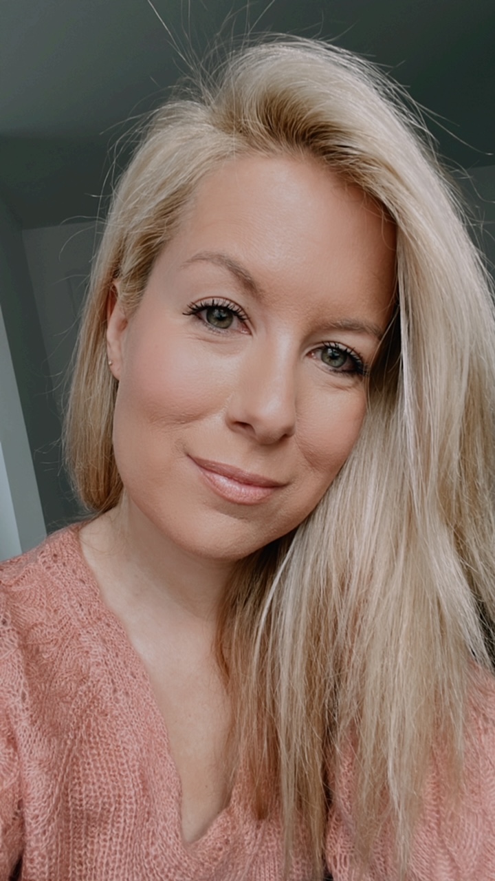 137 - Love is Who We Are with Anna Grace Taylor