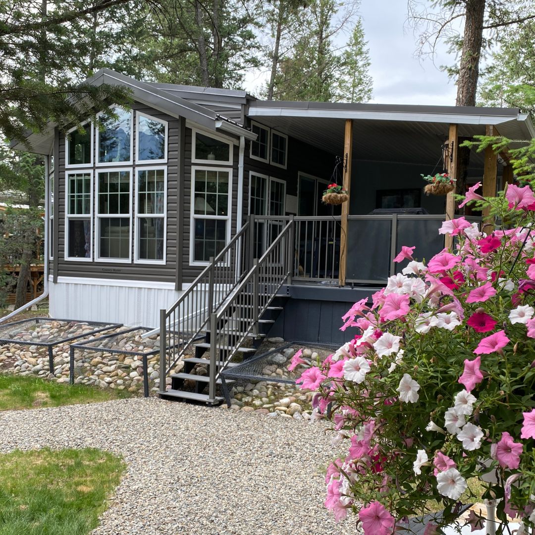 Calgary  to Cottage Country in Canada -  Lifestyle, Community & Homes