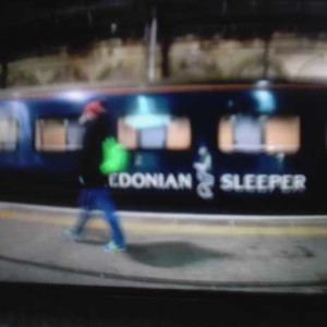 Caledonian sleeper train:💜 Edinburgh to London
