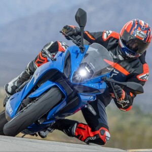 Suzuki GSX-8R + Paul Murphy with Neale Bayly