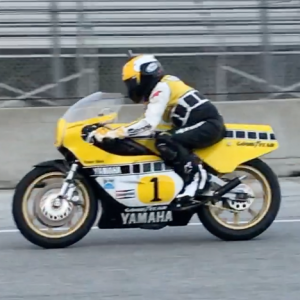 Yamaha MT-09 SP + King Kenny Roberts