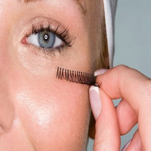 Know How To Pick The Right Lash Extension Glue