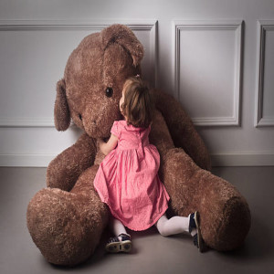 10 Reasons To Gift A Giant Teddy Bear To Your Loved Ones