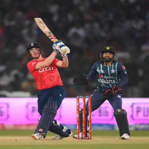 Podcast no.117 - England get their 2022 T20 World Cup  preparations back on track with a hard-fought series win over Pakistan.