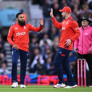 Salt and Rashid do the job as England win the final T20 in London and they also win the series against Pakistan.