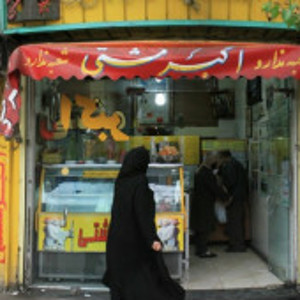 بستنی اکبر مشدی، سوغات دروازه آب منگل تهران