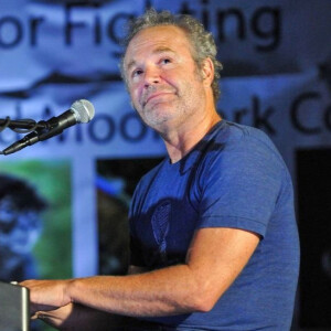 Episode 99: John Ondrasik (Five For Fighting)