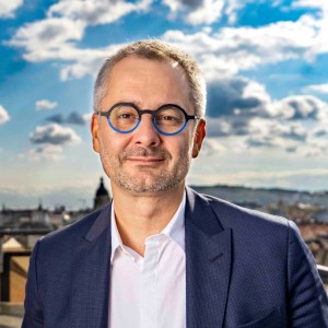 Hírek és hálózatok: Kacsa, fake news, konspirációs teóriák és alternatív valóságok.  [Hálózatok Hete]