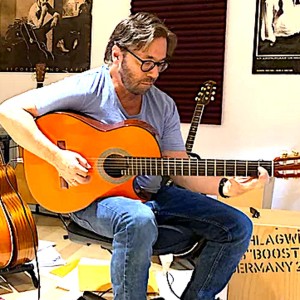 AL Di MEOLA Interview and Performance