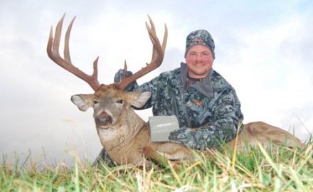 Christian Berg of Petersen's Bowhunting talks whitetail 8.56