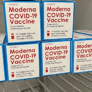 Episode 1361 - Japan Halts Use of 1.63M Moderna Vaccine Doses & Ohio Woman Talked Into Getting the Jab Develops Blood Clots + Myocarditis