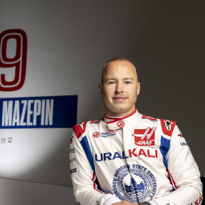 MP 1239: #RacingFamily Haas F1 and Barcelona Testing with Chris Medland