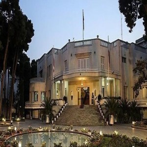 رئیسی با حمایت بیت خامنه ای به ریاست جمهوری منصوب شد.