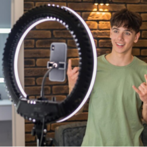 Tips for Making the Most of a 360 Video Booth at Your Party or Wedding