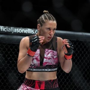 DeAnna Bennett "Invicta always puts on such great cards. I love being able to fight for them"