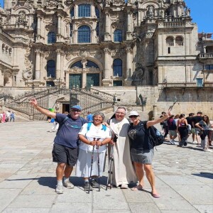 We are Pilgrims with two Nuns in Galicia!