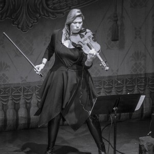 Episode 112: making musical choices with violist and composer Jessica Meyer