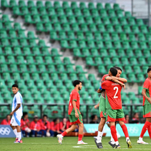 Netanyahu faces protests in Washington and fans invade pitch at Olympics match - Trending