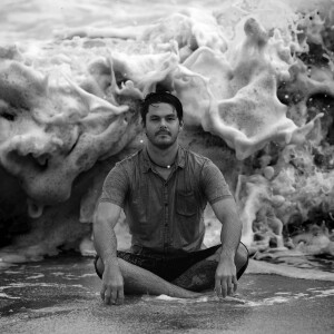 Ep 95 - Ocean's Embrace: Ren McGann's Artistic Vision in Big Wave Surf Photography