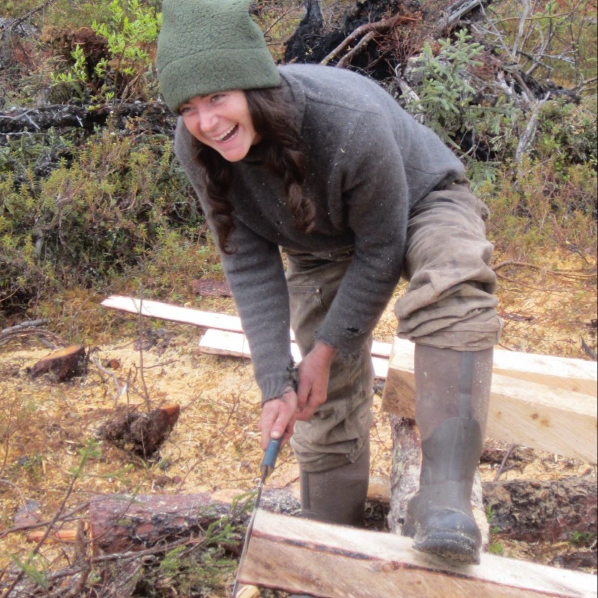 Episode 458 - Remote cabin building in Alaska
