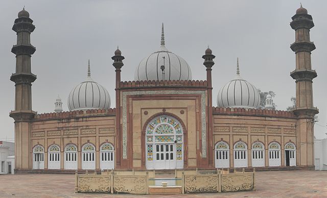 Rediscovering and Reconnecting: The Intellectual Exchange of Hui Muslims in the 19th and 20th Centuries