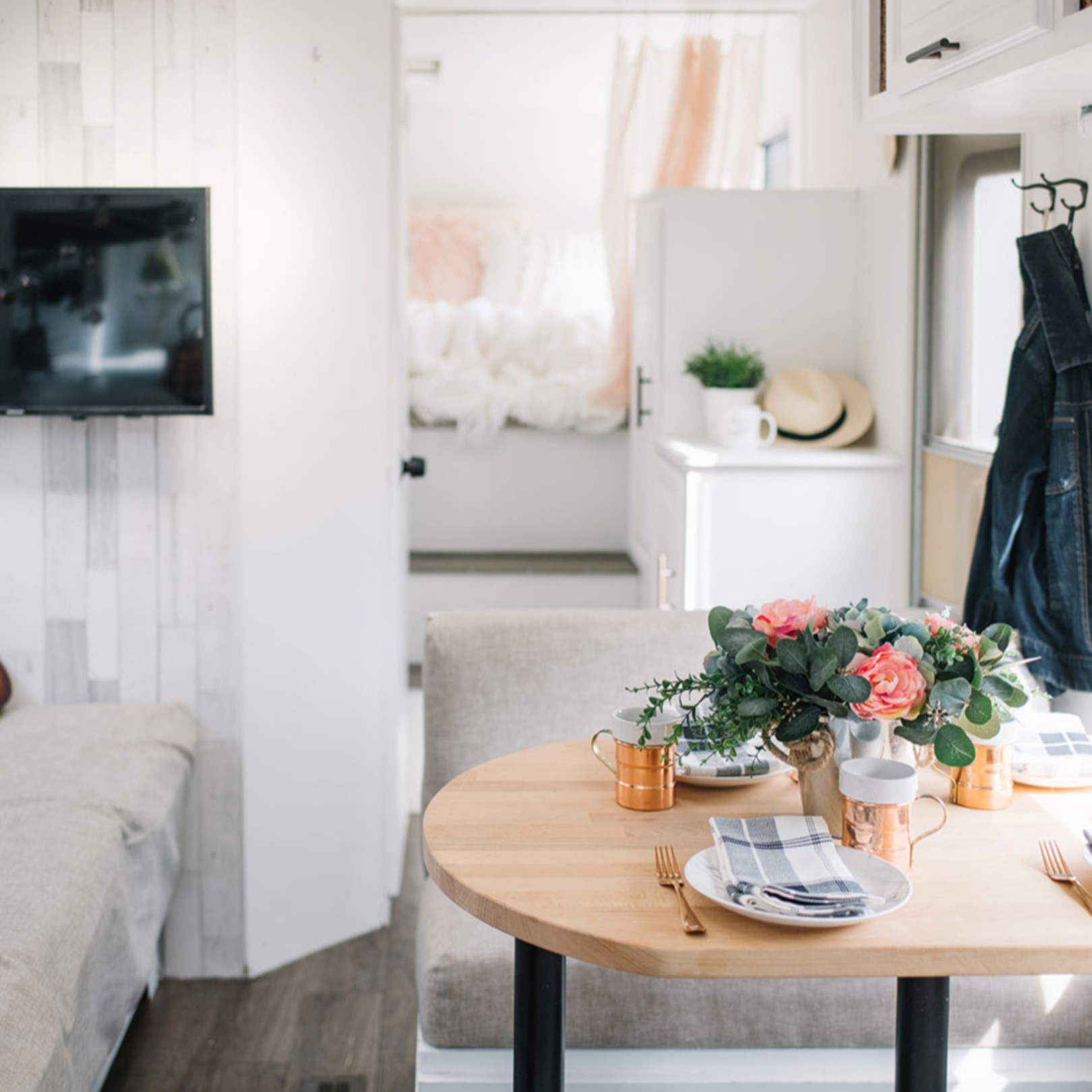 10 Best RV Remodel Ideas to transform your camper!