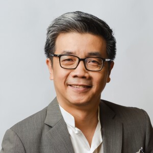 Why Multi-Cloud is a Given in Today’s Hyperconnected World - Guest: Howie Lau, Managing Partner, Corporate Development and Partnerships, NCS