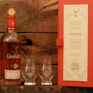 The Glenfiddich Journey, Part 5: Glenfiddich 21 Year, ”Reserva Rum Cask Finish,” Is She Overpriced??