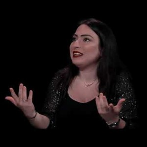 Feministen zijn geen lesbisch zure vrouwen met okselhaar: Lale en Milou Deelen