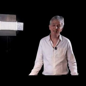 De uitlevering van Julian Assange aan de Verenigde Staten - Rico Brouwer