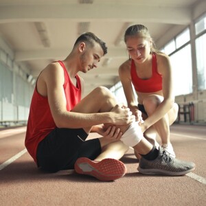 How to tell soft tissue vs bone injury in a runner