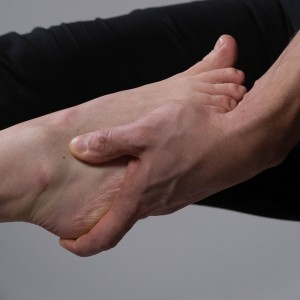 Running with heel bursitis should I do Achilles wedge stretches for Haglunds?