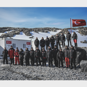 Ulusal Antarktika Bilim Seferi Yolcuları Döndü