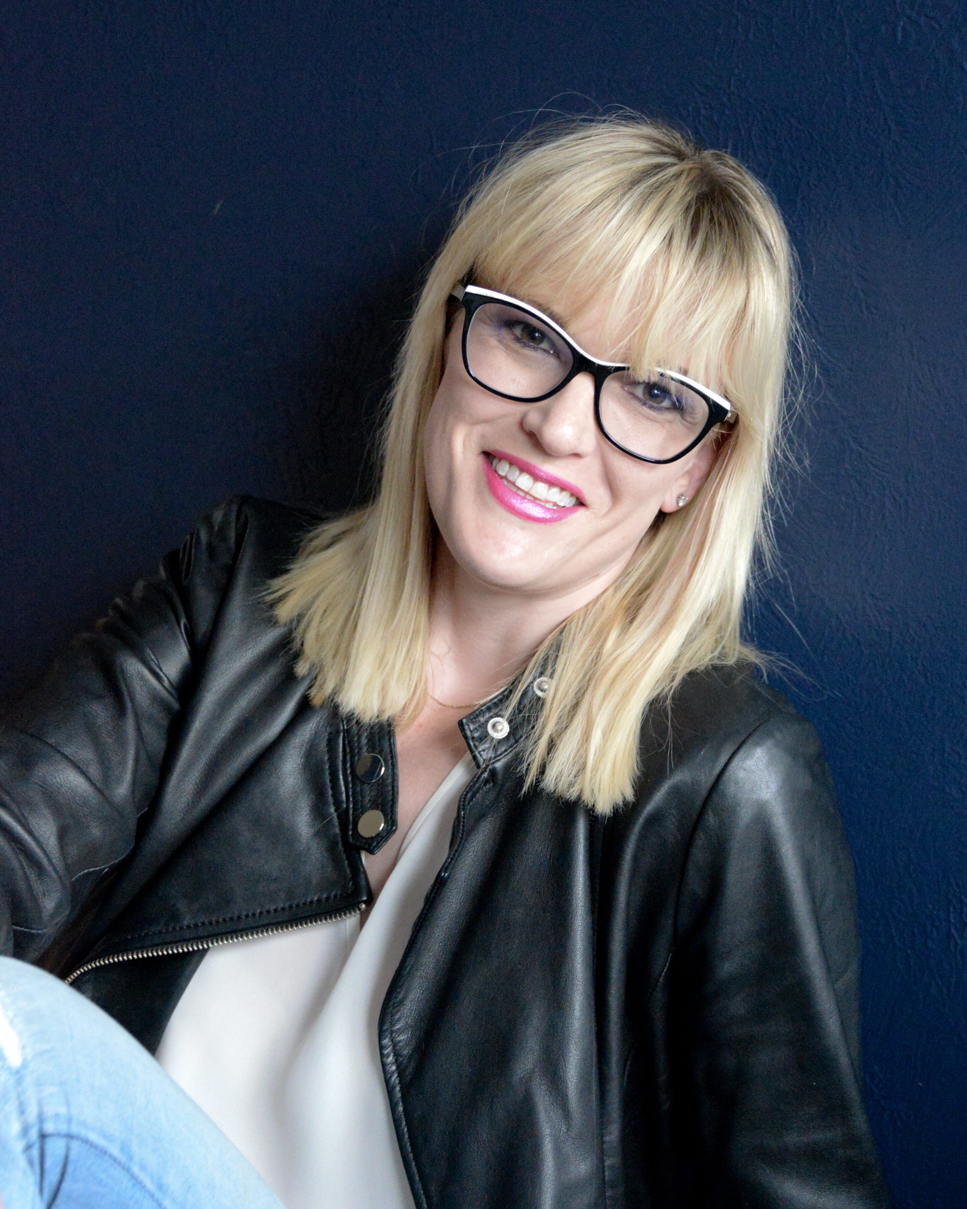 S2E34: From Forgiveness To Self-Love With Ellen Elizabeth thumbnail