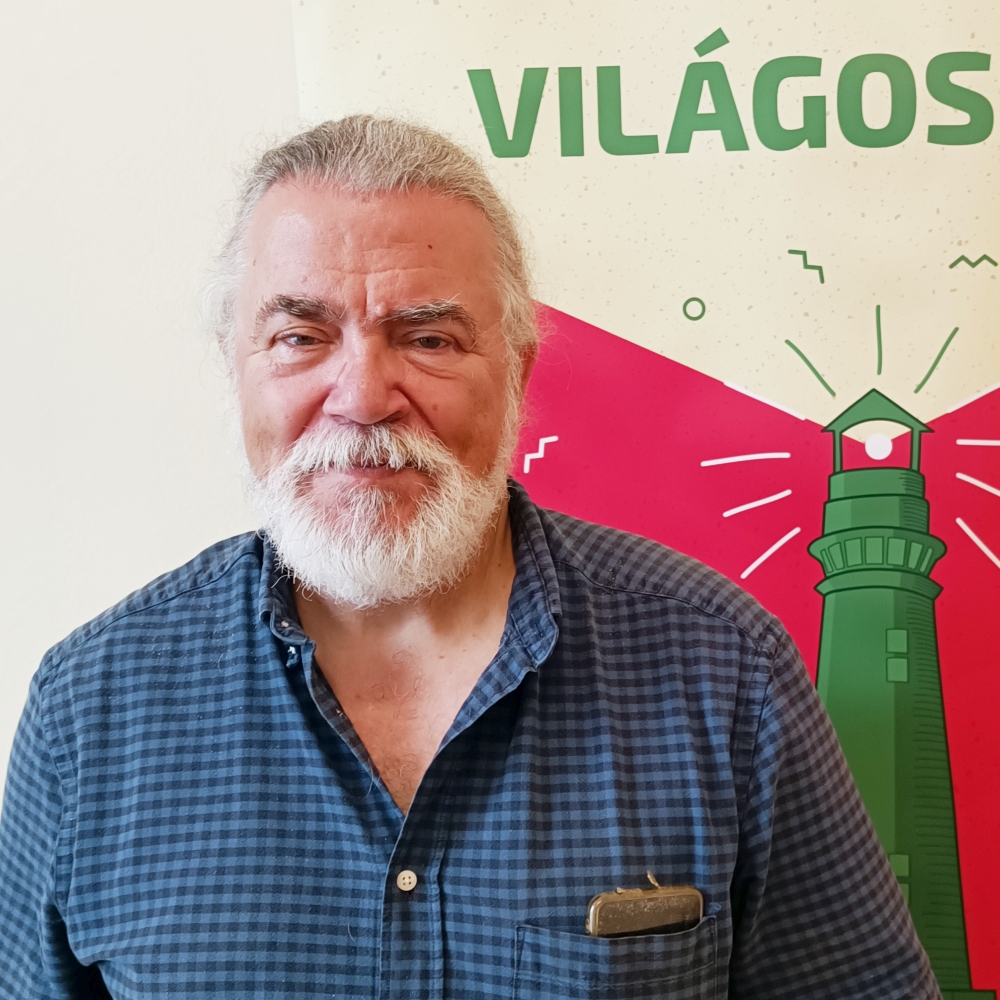 Szemlélek Társalgó