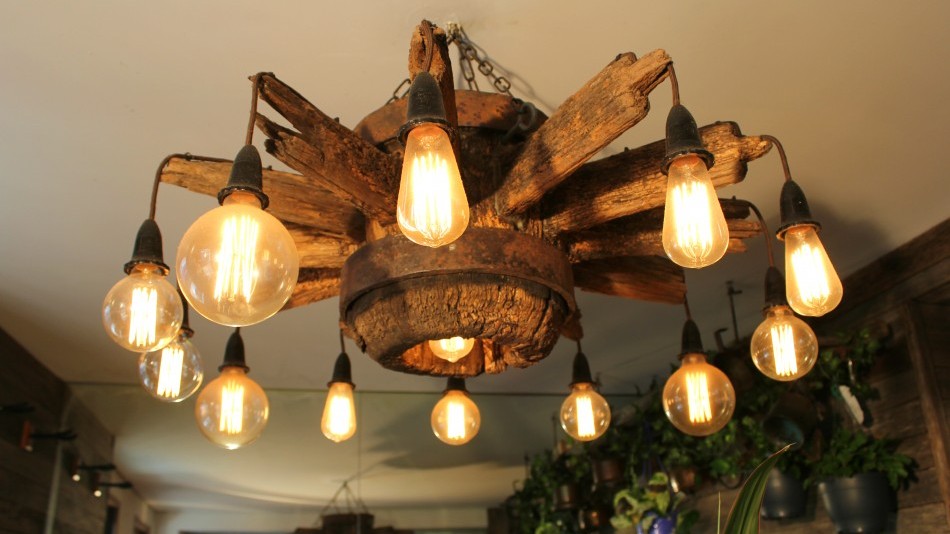 cafe lighting