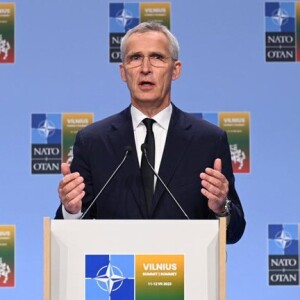 Secretarul general Jens Stoltenberg încheie summitul istoric al NATO de la Vilnius