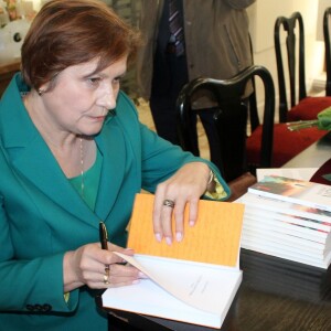 Cartea NOI, de Liliana Bădărău, lansată la Iași