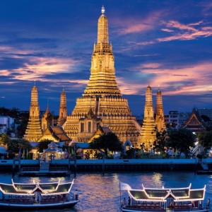Viaggiando in Thailandia..Chiamata Krung Thep o città degli Angeli,Bangkok  è definita anche la Venezia d’Asia per la bellezza e mistero