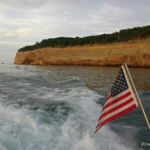 50 UP Hikes #40 Pictured Rocks Chapel Loop