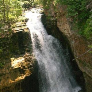 50 UP Hikes #46: Miners Falls