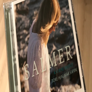 Salmer_ny plate med Tore Hjalmar Sævik og Katrine Skjold
