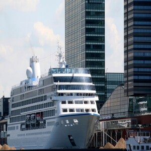 Amsterdam Will Ban Cruise Ships Because Of Rowdy Tourists & Pollution, But Is There Something More?? #305