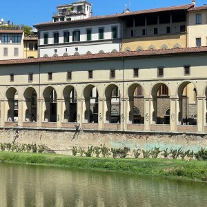 Germany Tourists Use Graffiti To Vandalize Florence Italy’s Famous Vasari Corridor!! #345